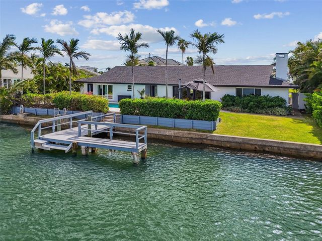 221 HOWARD DRIVE, Belleair Beach, FL 33786