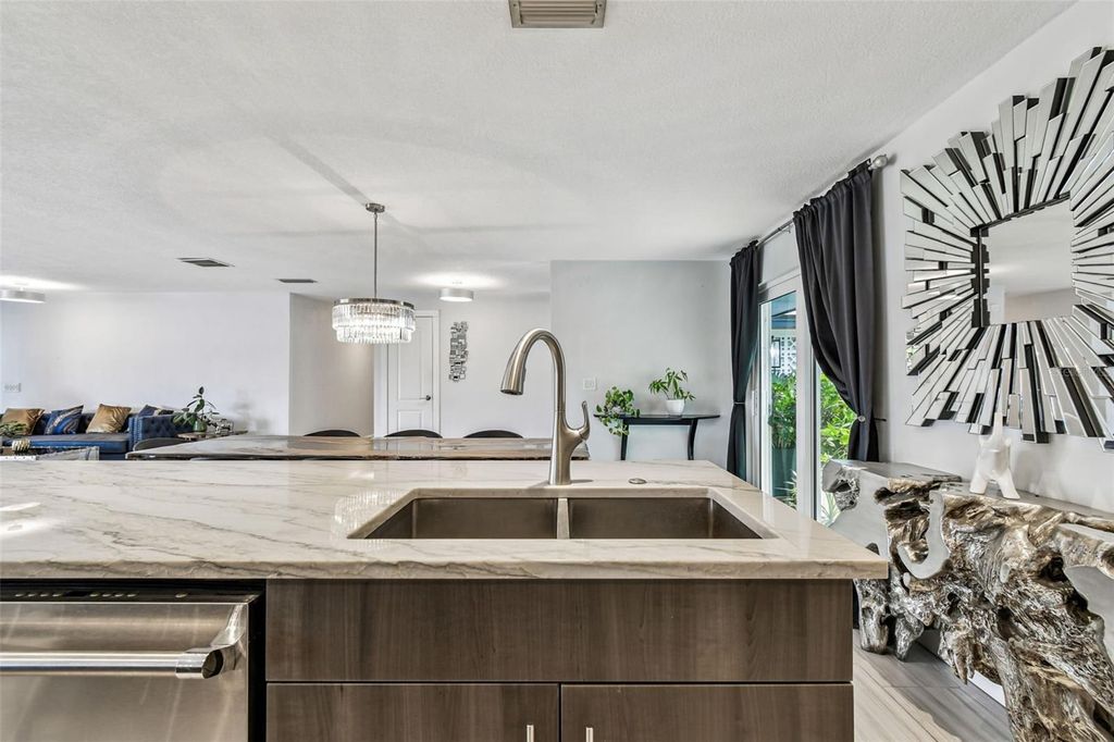 Image 38 of property listing at 221 HOWARD DRIVE, Belleair Beach, FL 33786