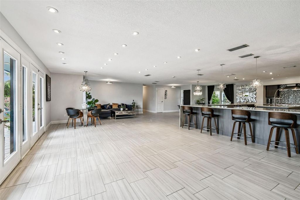 Image 41 of property listing at 221 HOWARD DRIVE, Belleair Beach, FL 33786