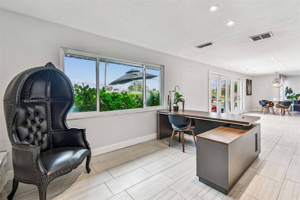 Image 46 of property listing at 221 HOWARD DRIVE, Belleair Beach, FL 33786