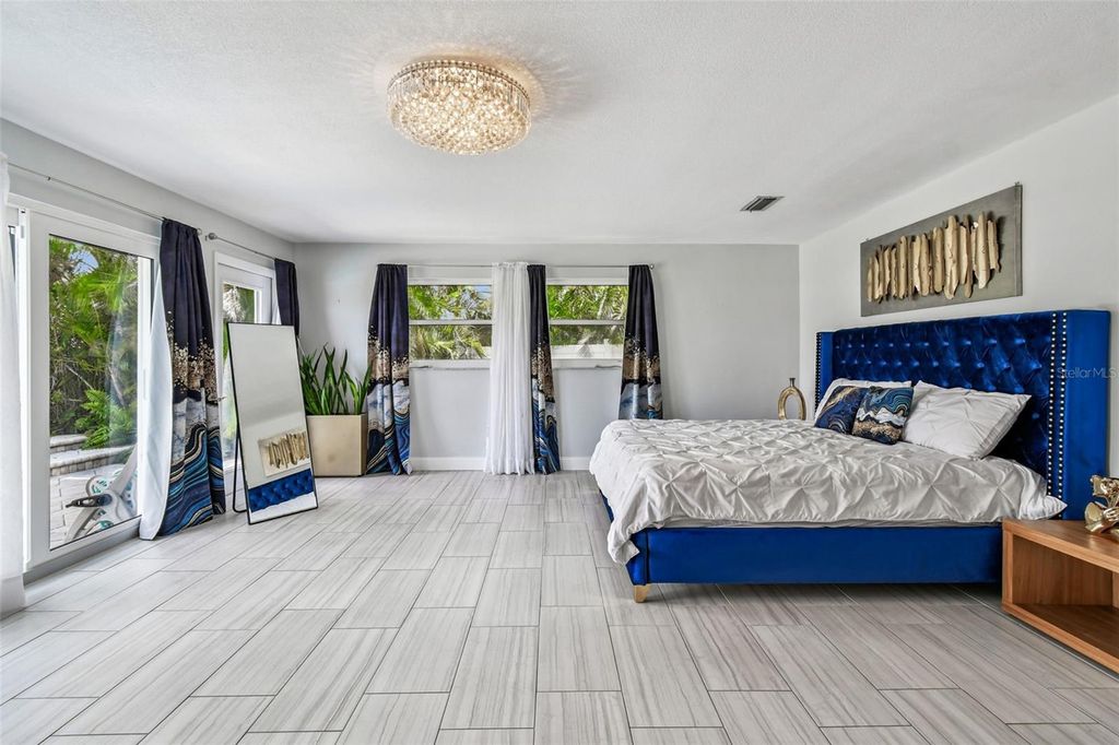 Image 54 of property listing at 221 HOWARD DRIVE, Belleair Beach, FL 33786