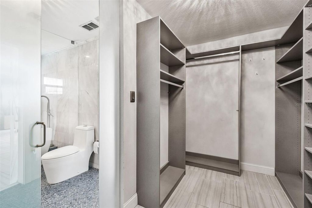 Image 63 of property listing at 221 HOWARD DRIVE, Belleair Beach, FL 33786