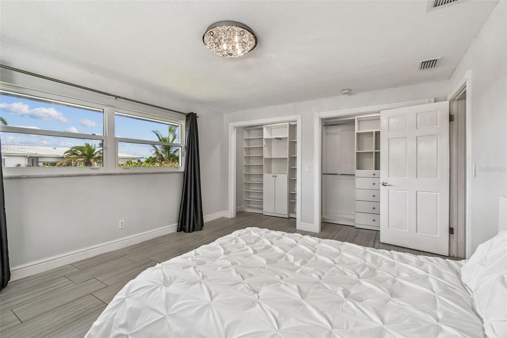 Image 72 of property listing at 221 HOWARD DRIVE, Belleair Beach, FL 33786