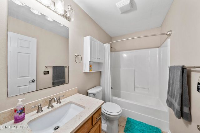 1303 War Eagle Drive, Crossville, TN 38572