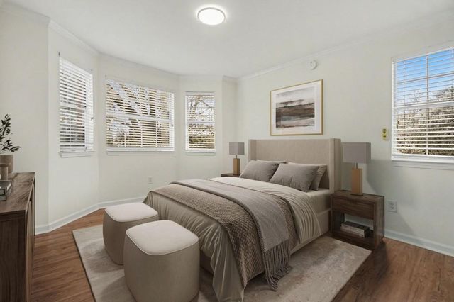 1041 State NW Street 34, Atlanta, GA 30318