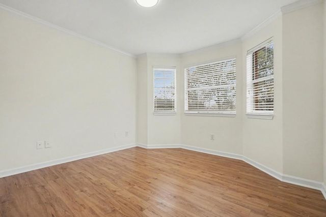 1041 State NW Street 34, Atlanta, GA 30318