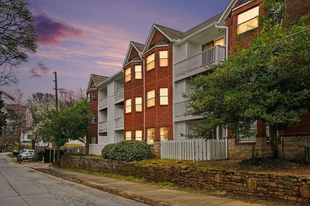 1041 State NW Street 34, Atlanta, GA 30318