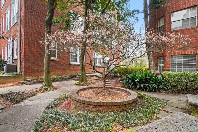 1041 State NW Street 34, Atlanta, GA 30318