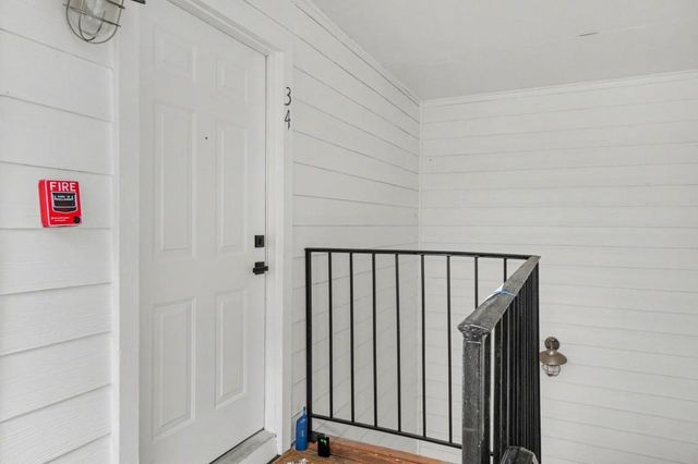 1041 State NW Street 34, Atlanta, GA 30318