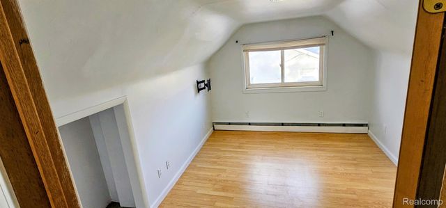 24653 Eureka Avenue, Warren, MI 48091