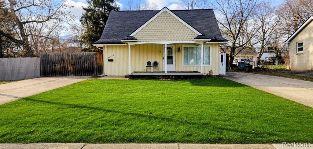 24653 Eureka Avenue, Warren, MI 48091
