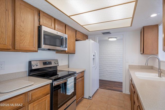 4671 E Camino De Oro, Tucson, AZ 85718