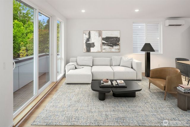 727 18th Avenue, Seattle, WA 98122