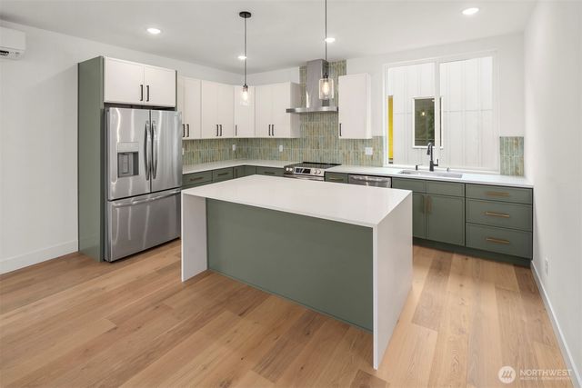 727 18th Avenue, Seattle, WA 98122