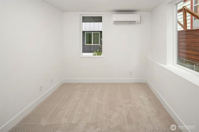 727 18th Avenue, Seattle, WA 98122