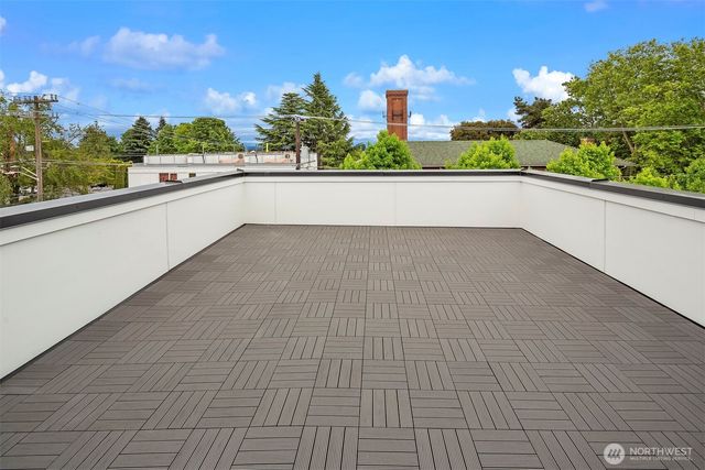 727 18th Avenue, Seattle, WA 98122