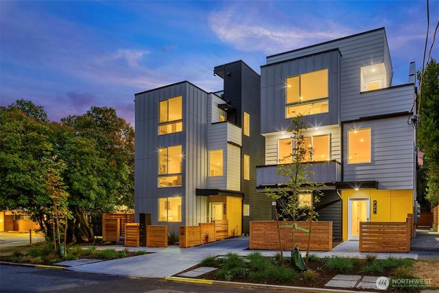 727 18th Avenue, Seattle, WA 98122