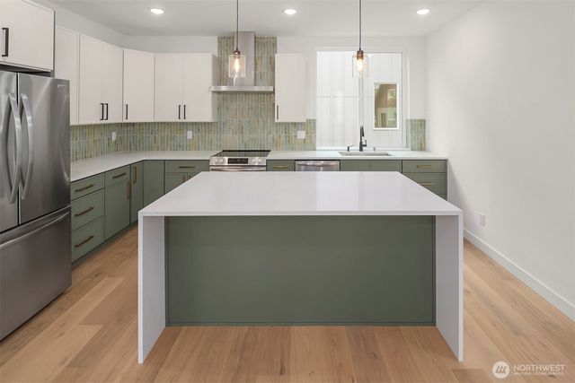 727 18th Avenue, Seattle, WA 98122