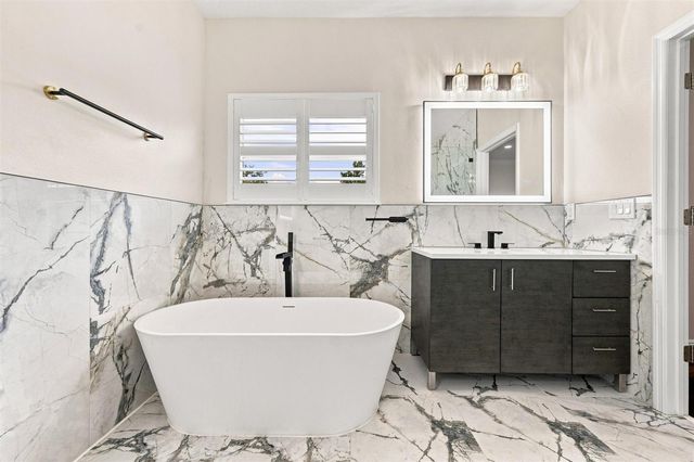 19902 WELLINGTON MANOR BOULEVARD, Lutz, FL 33549