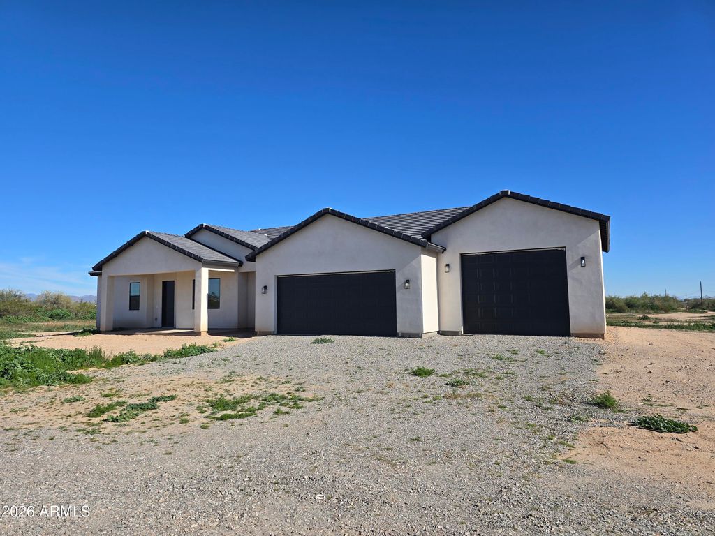 31094 N 213TH Lane, Wittmann, AZ 85361 — photo 2