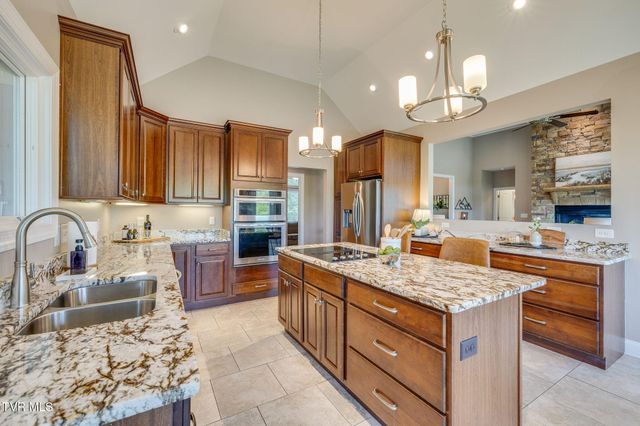 134 Mcafee Bluff, Johnson City, TN 37615