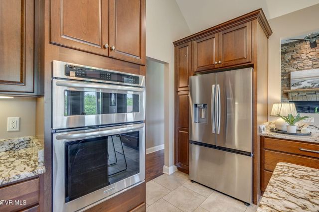 134 Mcafee Bluff, Johnson City, TN 37615