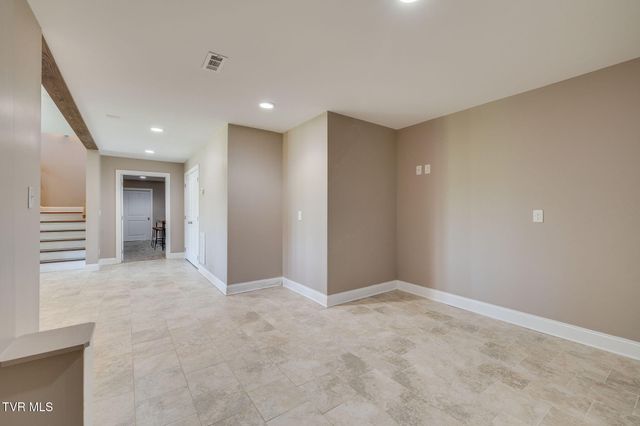 134 Mcafee Bluff, Johnson City, TN 37615