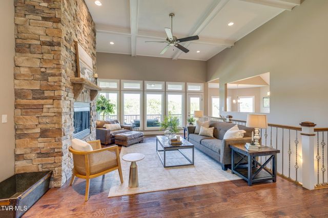 134 Mcafee Bluff, Johnson City, TN 37615