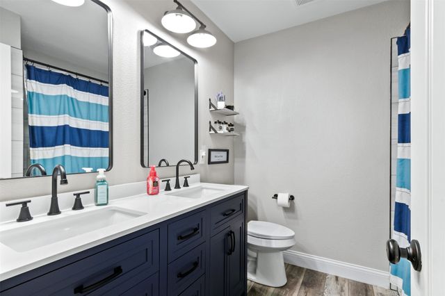 5900 Avocet Way, The Colony, TX 75056