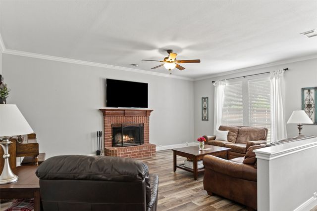 5900 Avocet Way, The Colony, TX 75056