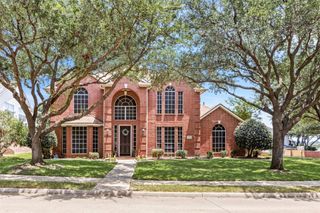 5900 Avocet Way, The Colony, TX 75056