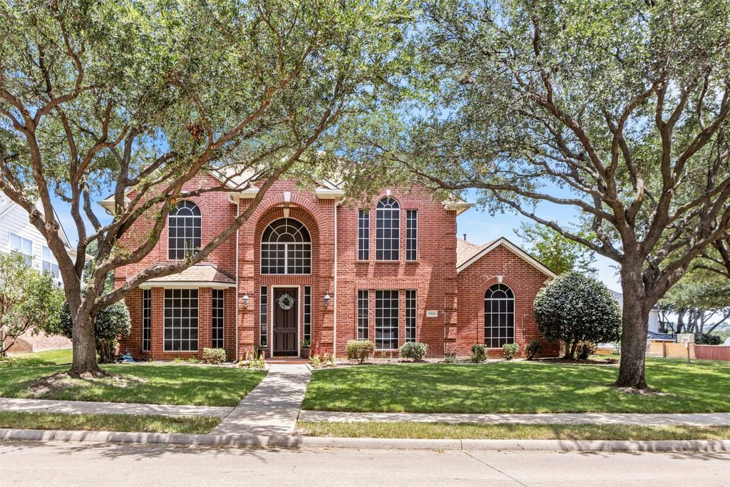 5900 Avocet Way, The Colony, TX 75056