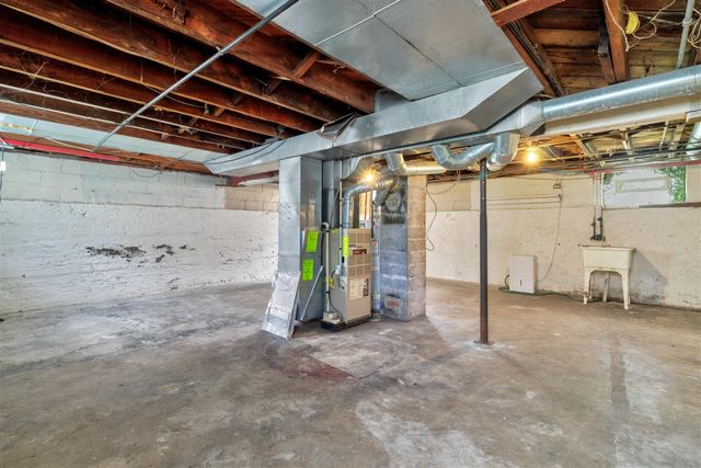 1047 Eastern Avenue, Grand Rapids, MI 49503