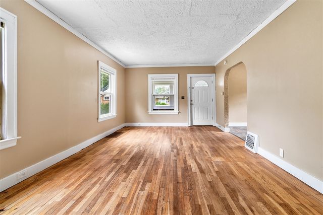 1047 Eastern Avenue, Grand Rapids, MI 49503