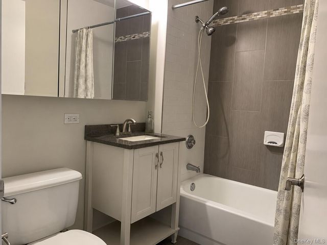 4-74 48Th Avenue 15C, Long Island City, NY 11109