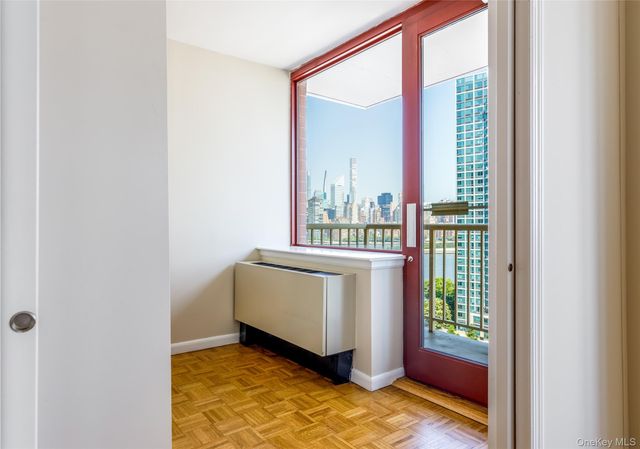 4-74 48Th Avenue 15C, Long Island City, NY 11109