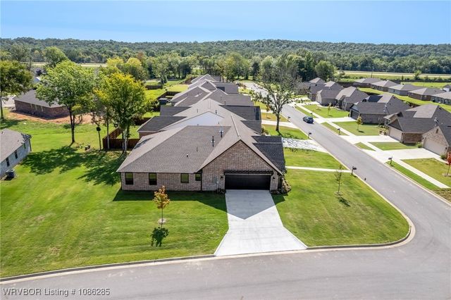 8301 McLaren Drive, Fort Smith, AR 72916