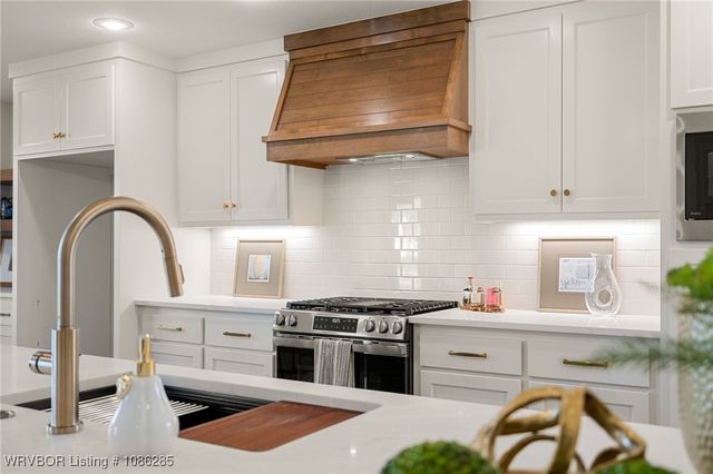 8301 McLaren Drive, Fort Smith, AR 72916