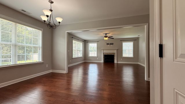 2409 Auldridge Dr, Christiana, TN 37037