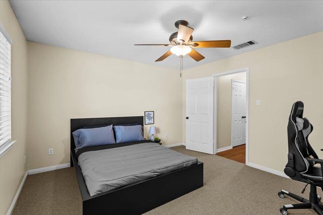 10116 Pinehurst DR, Austin, TX 78747