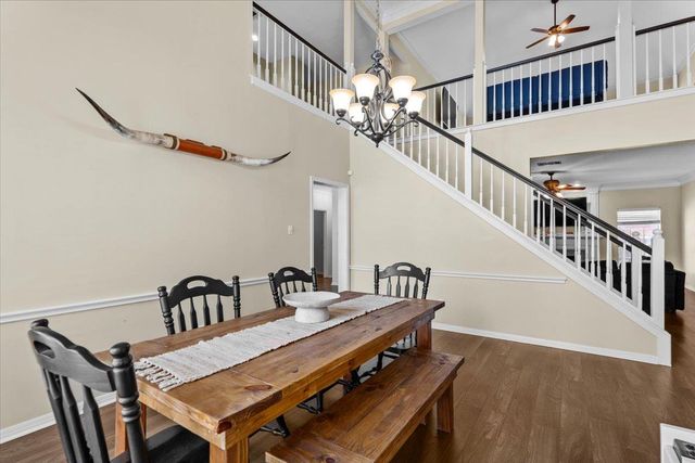 10116 Pinehurst DR, Austin, TX 78747