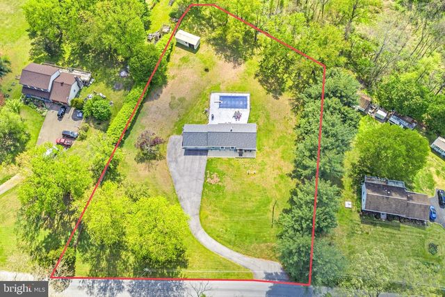 903 OLD FORGE RD, Oxford, PA 19363