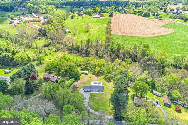 903 OLD FORGE RD, Oxford, PA 19363