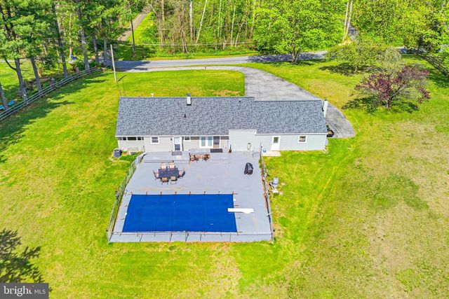903 OLD FORGE RD, Oxford, PA 19363