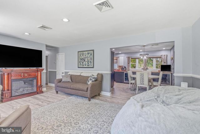 903 OLD FORGE RD, Oxford, PA 19363