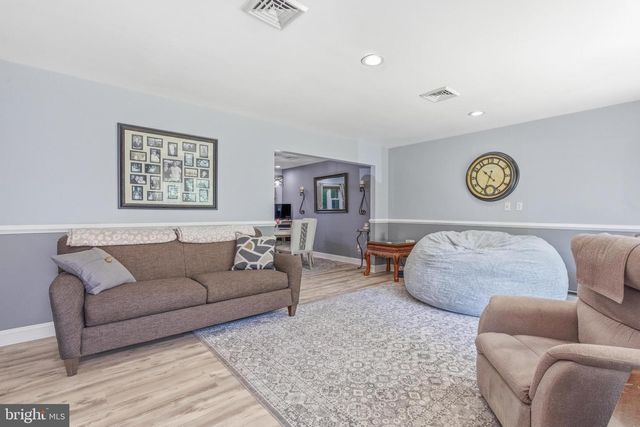 903 OLD FORGE RD, Oxford, PA 19363