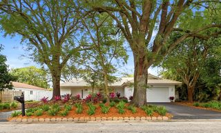 8857 NW 3rd Place, Coral Springs, FL 33071