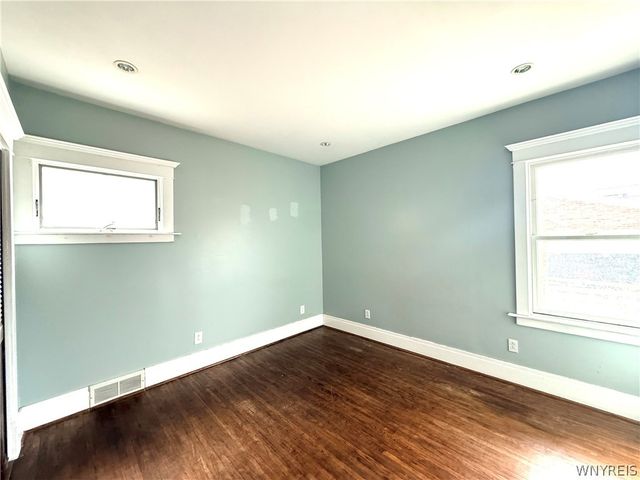 46 Cunard Road, Buffalo, NY 14216