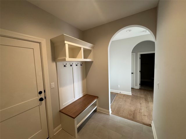 1637 22nd Avenue SE, Altoona, IA 50009