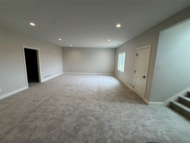 1637 22nd Avenue SE, Altoona, IA 50009